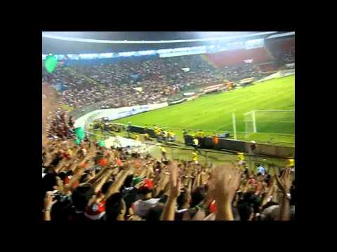 Torcida Lusa apos o gol de empate ( time da virada)  - Portuguesa 2 x 2 Sport