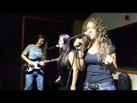 Jamming funkers Cover Uptown Funk Mark Ronson Ft Bruno Mars .