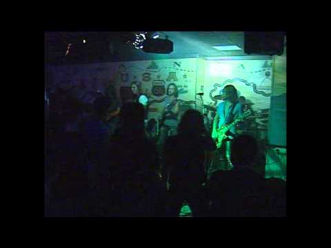 John Frog live al Gasoline