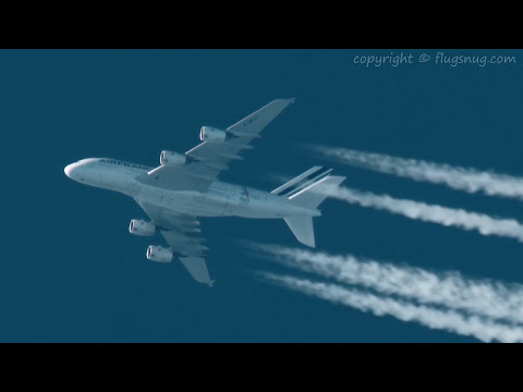 A380 contrail over 100 miles