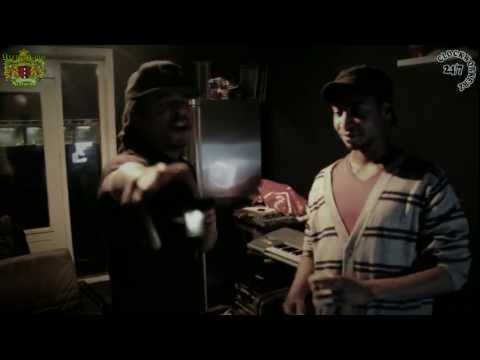 Xony & Jonna - Bezig met Something Different @ CLOCKWORKERZ Studio