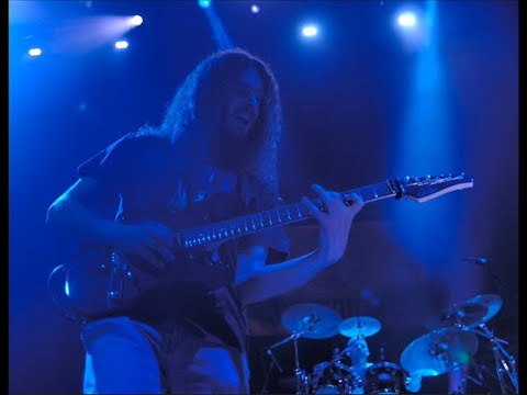 17.Guthrie Govan - Waves (Guitar On The Edge Version) [Audio HQ]