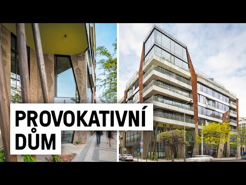 Komunardů 35: Jak vypadají byty v nevšedním holešovickém domě?