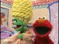 ELMO S WORLD FLOWERS BANANAS MORE 2000 VHS