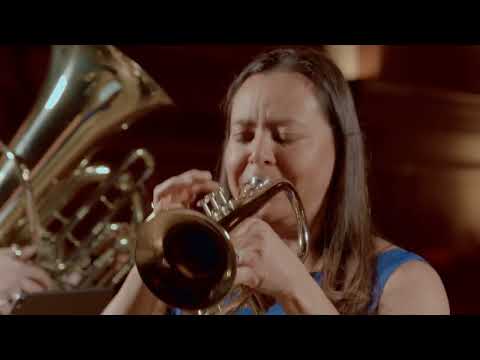 Hora Staccato featuring Raquel Samayoa