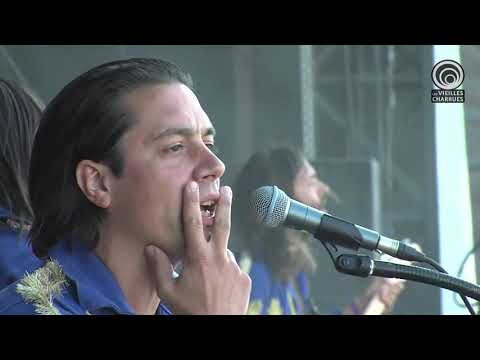 NAÏVE NEW BEATERS - MONTECRISTO @ Vieilles Charrues 2017