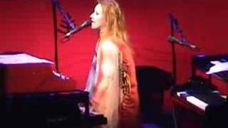 Tori Amos-Tulsa-2003-03-Strange Little Girl