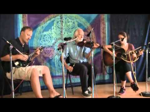 Wild Shoat - James Bryan (Fiddle) w/Matt Combs (Mandolin) and Rachel Combs (Guitar)