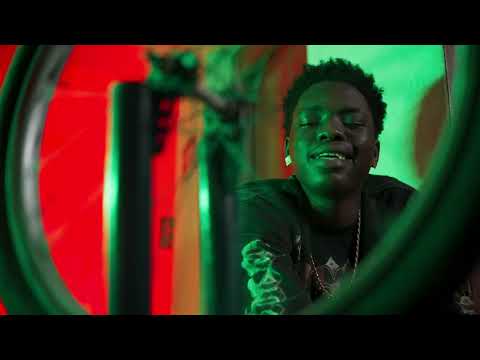 SamDan x Malie Donn - Plug Out (Official Music Video)