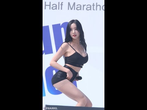 마라톤대회에서 허리테크닉보이며 낭심저격하는 걸그룹직캠