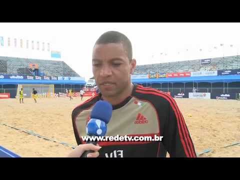 Mariana Pereira entrevista goleiro Dida, antes da sua volta aos gramados