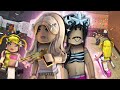 WE PLAYED MM2 AS BARBIES (Murder Mystery 2)