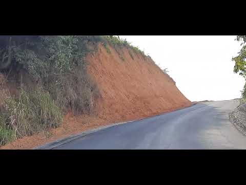Obra de Asfalto entre Pingo-d'Água e Quartel do Sacramento fase de acabamento 