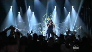 Nelly Furtado - Big Hoops (Bigger the Better) Live