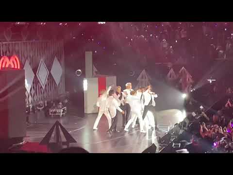 191206 BTS 방탄소년단 Fancam • iHeartRadio Jingle Ball