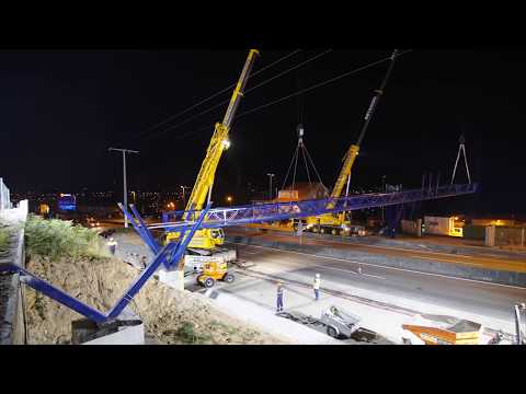 Montaje de la pasarela en A-55 (Vigo-O Porriño) pk 6,8