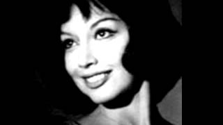 Ginamaria Hidalgo Sings "Camino del Indio"