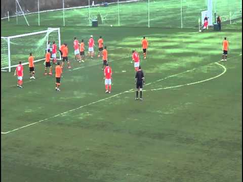 Klassekamp og tre mål af U19