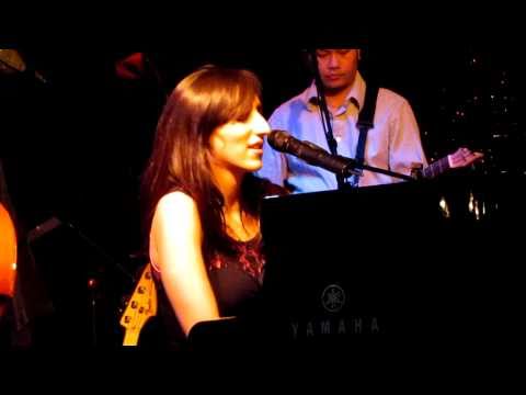 Florence K "It's No Use" (Extended Version) - Toronto 20101207