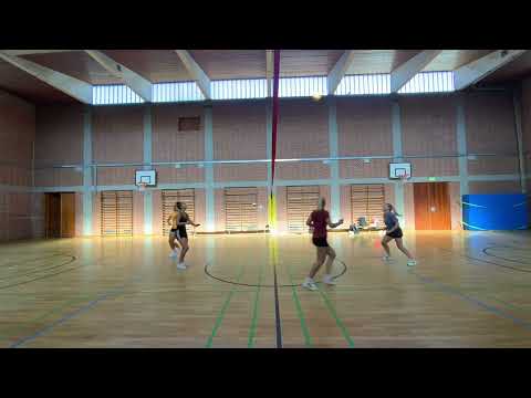 Übung 17: Pritschen mit Nachlaufen