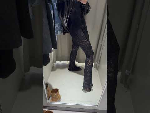 Calzedonia trousers try on a dressing room #collant #ootdguide #winterclothing #tights #nylon