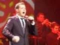 Michael Buble - That's Life feat Naturally 7 Live in ...