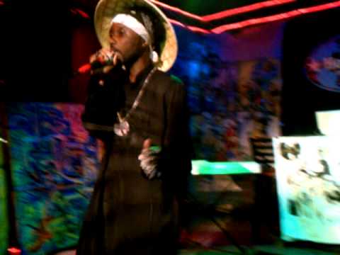 heroTwin Area7 show Dlah Wu (Wu-Tang clan)