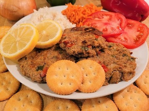 Salmon Patties with Crackers Recipe 👨‍🍳🐠|🧅🧄 Old Fashioned Southern Recipe with Ritz🐟😀