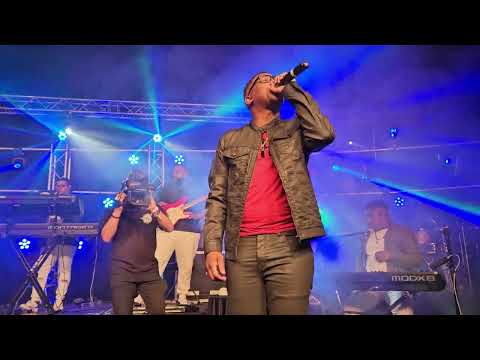 Lusanda Beja - Usibonile Usigcinile ( Live in Cape Town 2023)