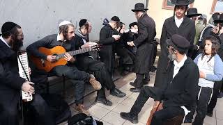 "ניגונים ושמחה באומן ערב ראש השנה התשפ"ג  שידור ישיר "ערוץ מקום בלב"