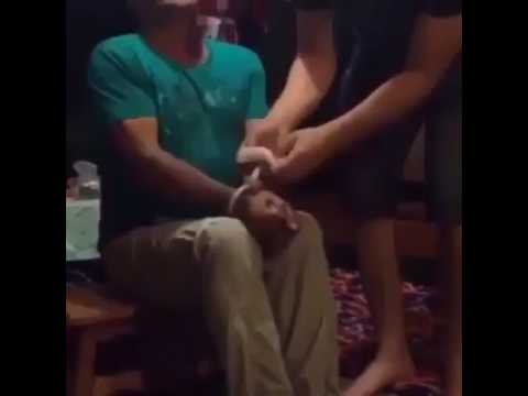 Disposizione di rimedi di gente di alcolismo La codificazione da alcool Altai Krai
