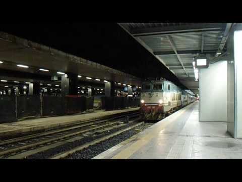 E656.028 + E444.037 in partenza con l' ICN 1955 Roma Termini - Siracusa/Palermo Centrale