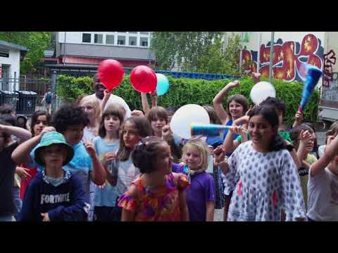 Matondo - Schulzeit [Offizielles Video] #AllesfürdieKinder