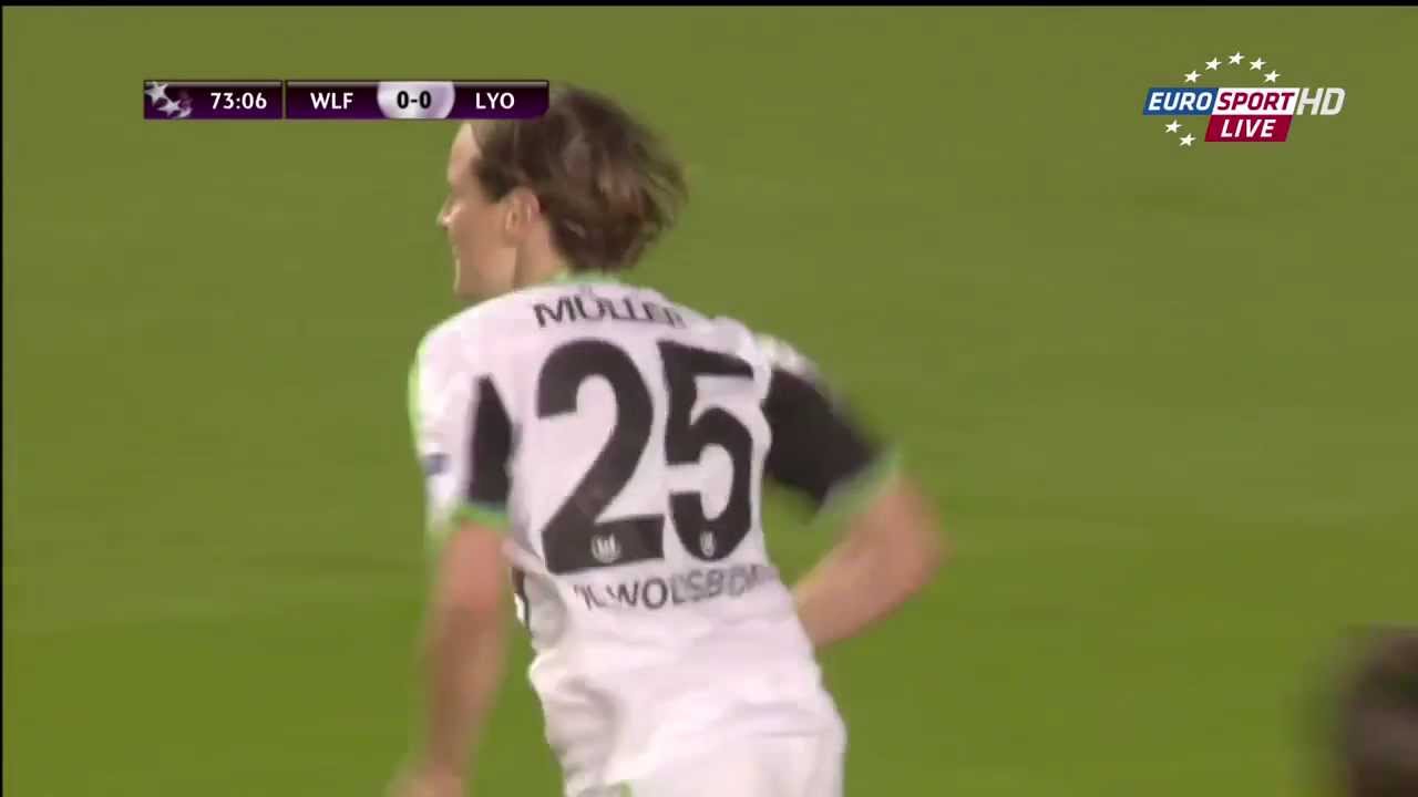 Wolfsburg 1 - 0 Lyon | Women's UEFA Champions Leag...