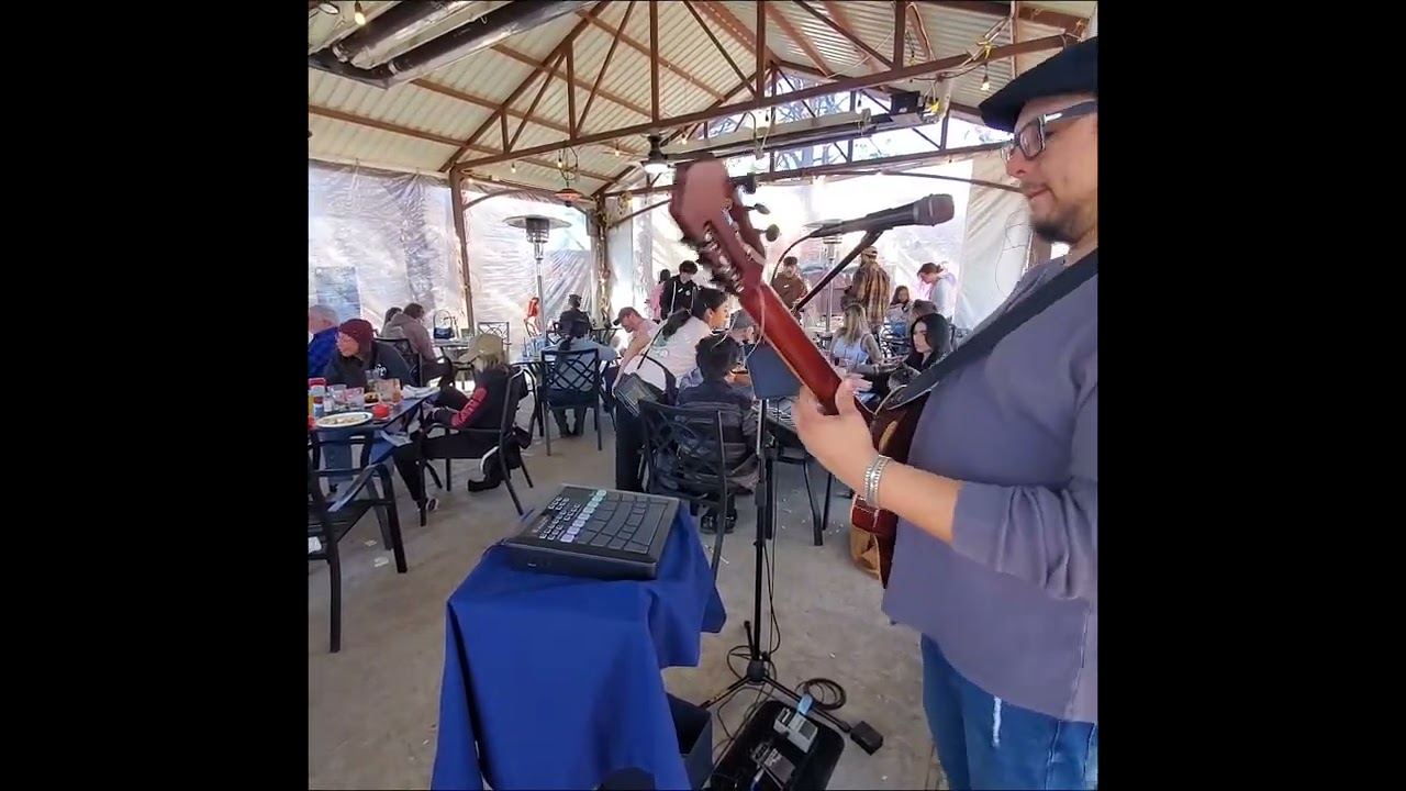 Cumbia Feliz (Original)