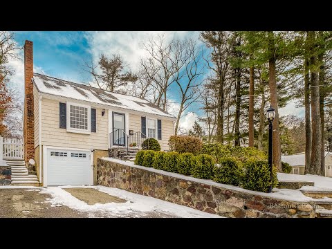 945 Main St, Lynnfield MA - Karin Turner - Tel 978-766-2446