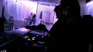 Reelsoul Showing off his Dj Skills @ Moxa Club....