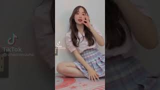 【tiktok】スカートに注目