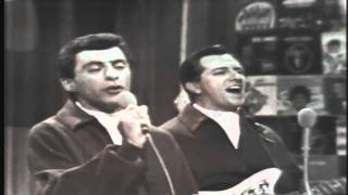 Hullabaloo Bonus Tracks   14 You're Gonna Hurt Yourself Working My Way Back To You   Four Seasons