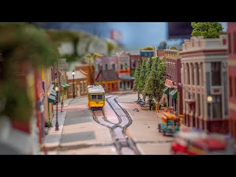 The Biggest Model Train Set in Chicago | The Garfield-Clarendon Model Railroad