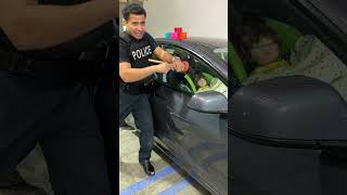 Police man show trick to open car window with plunger  #Shorts