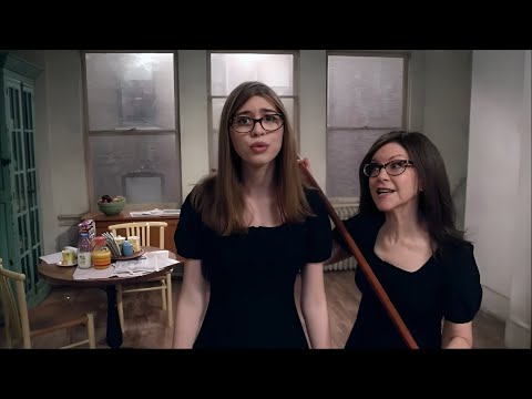"That '90s Show"  Lisa Loeb & Leia Forman - Stay (Netflix 2024)