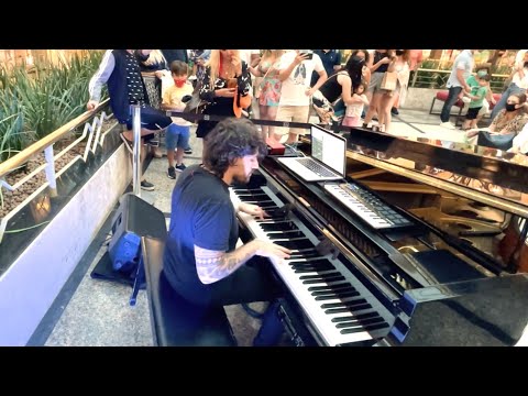 Timbaland ft. OneRepublic Apologize (Piano Shopping Mall)