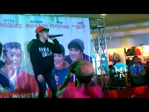 Julian Trono's 'KNKLG' at Fishermall ❤