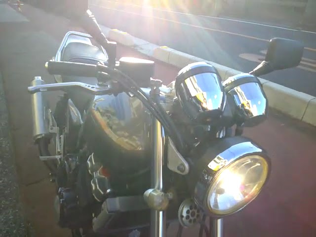 CB400スーパーフォア/ホンダ 水冷4サイクル4気筒エンジン タンデムバー
