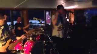 The Brass Monkees-Superstition. Live @ the King Haakon Bar, Kyleakin, Isle of Skye