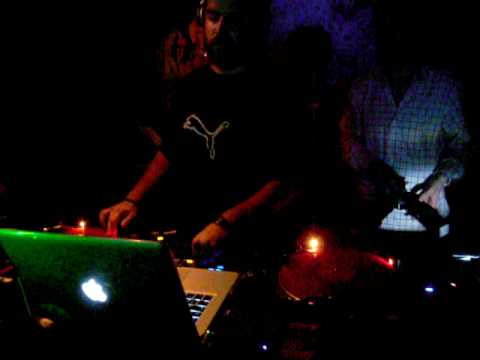 Grego G & Childerik@barramundi - Soirée Follow the white rabbit - Sam 24 Juil 10 - 1/2