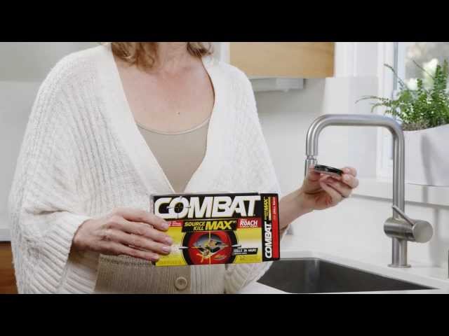 منصة طعم سورس كيل ماكس R2 من كومبات لقتل الصراصير الكبيرة بتغليف مقاوم لعبث الاطفال عدد 8