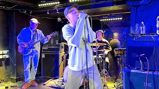 The Twang - Drinking in L.A. (Bran Van 3000 cover) live at Moles, Bath. Twangmas warm up 16/12/22