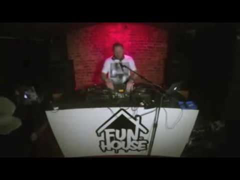 TheFunhouseTV - 10/10/13 - DJ Premier production mix by Mr Thing